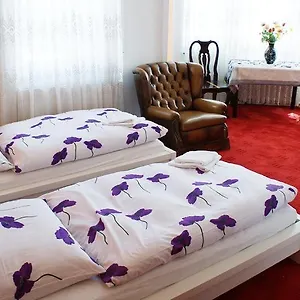 Apartment De Lux, Königsbrunn